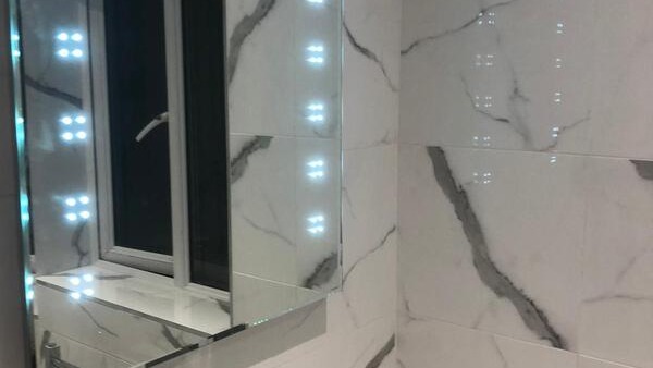 square-vessel-sink-with-running-chrome-tap